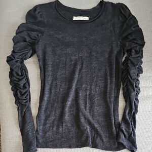 We The Free Gray Ruched Sleeve Long Sleeve Tee